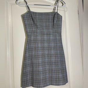 Wilfred aritzia check mini plaid dress size 4